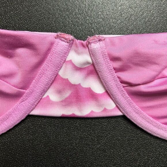 Frankie’s Bikinis Cielo Bikini Top in Pink Cloud Print Size M - Picture 9 of 10